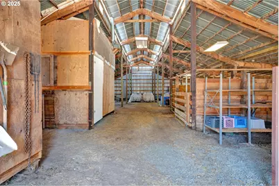 85131 Cloverdale Rd, Creswell, OR 97426 - Photo 27