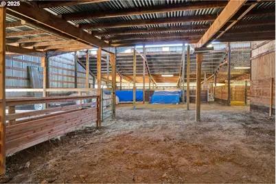 85131 Cloverdale Rd, Creswell, OR 97426 - Photo 29