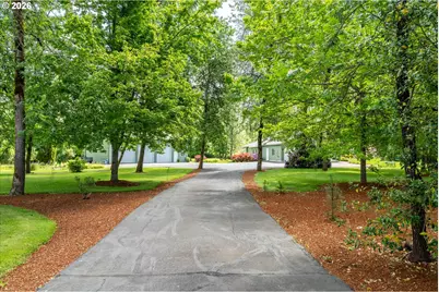 85181 Sarvis Berry Ln, Eugene, OR 97405 - Photo 3