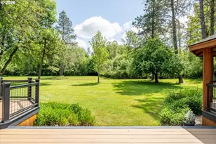 85181 Sarvis Berry Ln, Eugene, OR 97405 - Photo 35