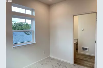 1573 37th St, Florence, OR 97439 - Photo 33