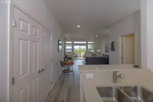 1573 37th St, Florence, OR 97439 - Photo 7