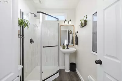7023 NE Going St, Portland, OR 97218 - Photo 17