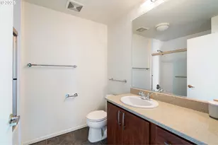 1125 NW 9th Ave, Portland, OR 97209 - Photo 47