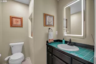565 NE Lenox St, Hillsboro, OR 97124 - Photo 23