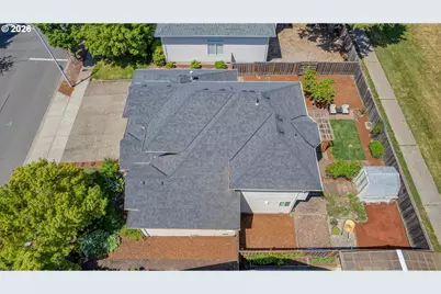 565 NE Lenox St, Hillsboro, OR 97124 - Photo 43
