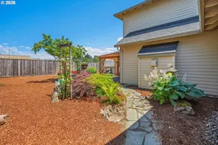 565 NE Lenox St, Hillsboro, OR 97124 - Photo 41