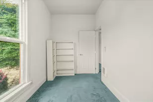 482 S 4th St, Independence, OR 97351 - Photo 23