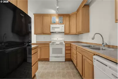 482 S 4th St, Independence, OR 97351 - Photo 15