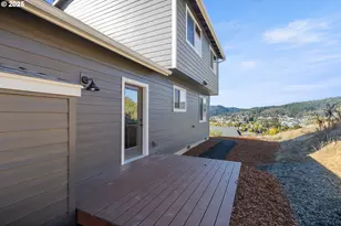 664 Brooks Loop, Sutherlin, OR 97479 - Photo 37