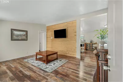 845 Sea St, Sutherlin, OR 97479 - Photo 5