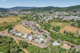 845 Sea St, Sutherlin, OR 97479 - Photo 3