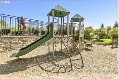 6820 NW 164th Ave, Portland, OR 97229 - Photo 31