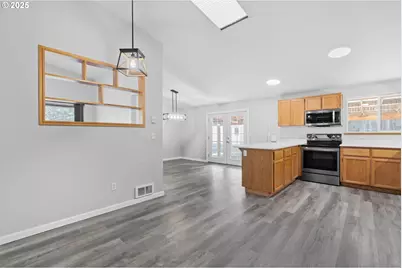 15711 Deedon Ln, La Pine, OR 97739 - Photo 5