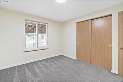 15711 Deedon Ln, La Pine, OR 97739 - Photo 11