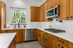 37 Waterside Ln, White Salmon, WA 98672 - Photo 11