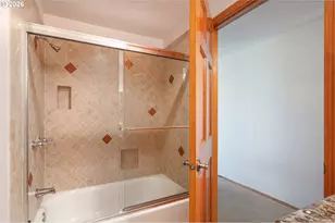 2040 Dogwood Dr, Eugene, OR 97405 - Photo 35