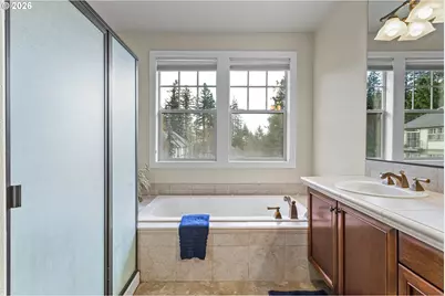 13340 Auburn Ct, Lake Oswego, OR 97035 - Photo 21