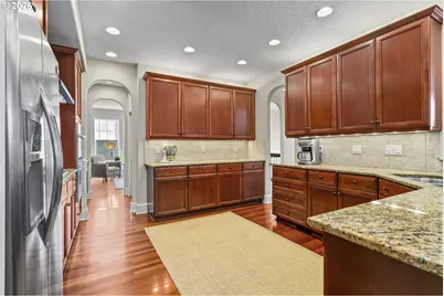 13340 Auburn Ct, Lake Oswego, OR 97035 - Photo 15