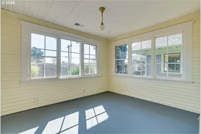 2104 SE Elliott Ave, Portland, OR 97214 - Photo 35