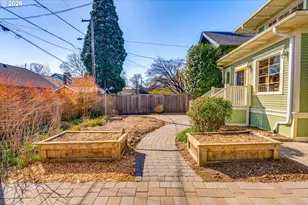 2104 SE Elliott Ave, Portland, OR 97214 - Photo 45