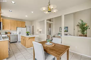 8891 SW Iowa Dr, Tualatin, OR 97062 - Photo 15