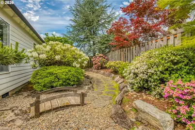8891 SW Iowa Dr, Tualatin, OR 97062 - Photo 35
