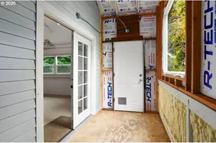 8342 SW 41st Ave, Portland, OR 97219 - Photo 33