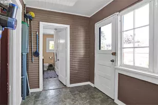 1132 Ash Ave, Cottage Grove, OR 97424 - Photo 25