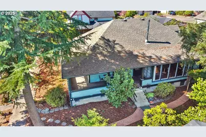 1132 Ash Ave, Cottage Grove, OR 97424 - Photo 5