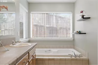 684 NW Jasper St, Dallas, OR 97338 - Photo 29