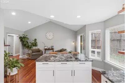 684 NW Jasper St, Dallas, OR 97338 - Photo 13