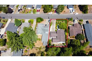 2222 11th St, Florence, OR 97439 - Photo 31