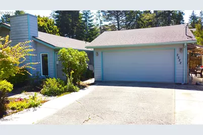 2222 11th St, Florence, OR 97439 - Photo 29