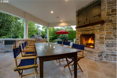 2628 Edgewater Dr, Eugene, OR 97401 - Photo 41