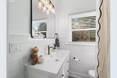 4725 NE 100th Ave, Portland, OR 97220 - Photo 17