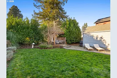 4725 NE 100th Ave, Portland, OR 97220 - Photo 27