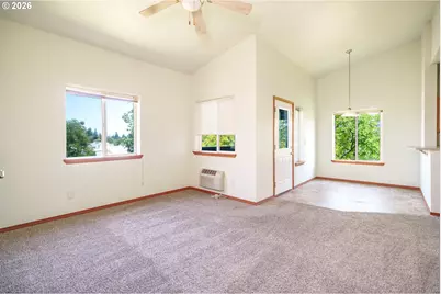 12231 SE Bush St, Portland, OR 97236 - Photo 15