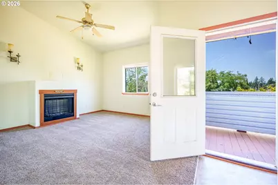 12231 SE Bush St, Portland, OR 97236 - Photo 13