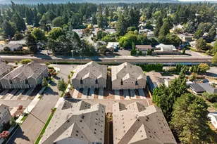 31 NE 134th Pl, Portland, OR 97230 - Photo 17
