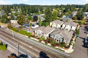 31 NE 134th Pl, Portland, OR 97230 - Photo 15