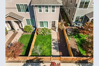 31 NE 134th Pl, Portland, OR 97230 - Photo 9