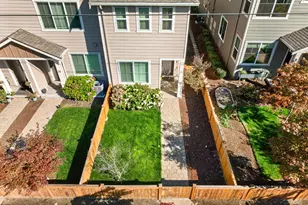 31 NE 134th Pl, Portland, OR 97230 - Photo 9