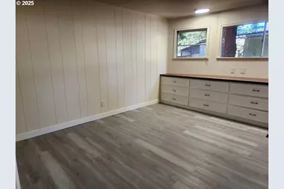 2040 Nougat Ct, Salem, OR 97306 - Photo 9