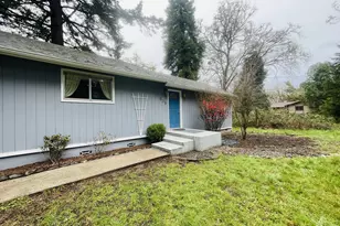 639 N Old Pacific Hwy, Myrtle Creek, OR 97457 - Photo 29