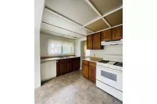 639 N Old Pacific Hwy, Myrtle Creek, OR 97457 - Photo 17