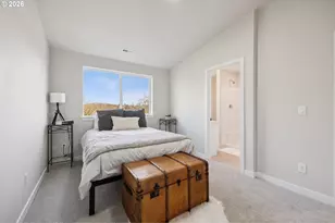 1733 SE Clatsop St, Portland, OR 97202 - Photo 9