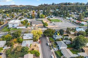 708 W 15th St, The Dalles, OR 97058 - Photo 45