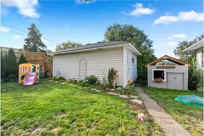 708 W 15th St, The Dalles, OR 97058 - Photo 33