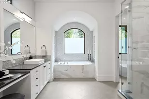 13231 SW Iron Mountain Blvd, Portland, OR 97219 - Photo 21